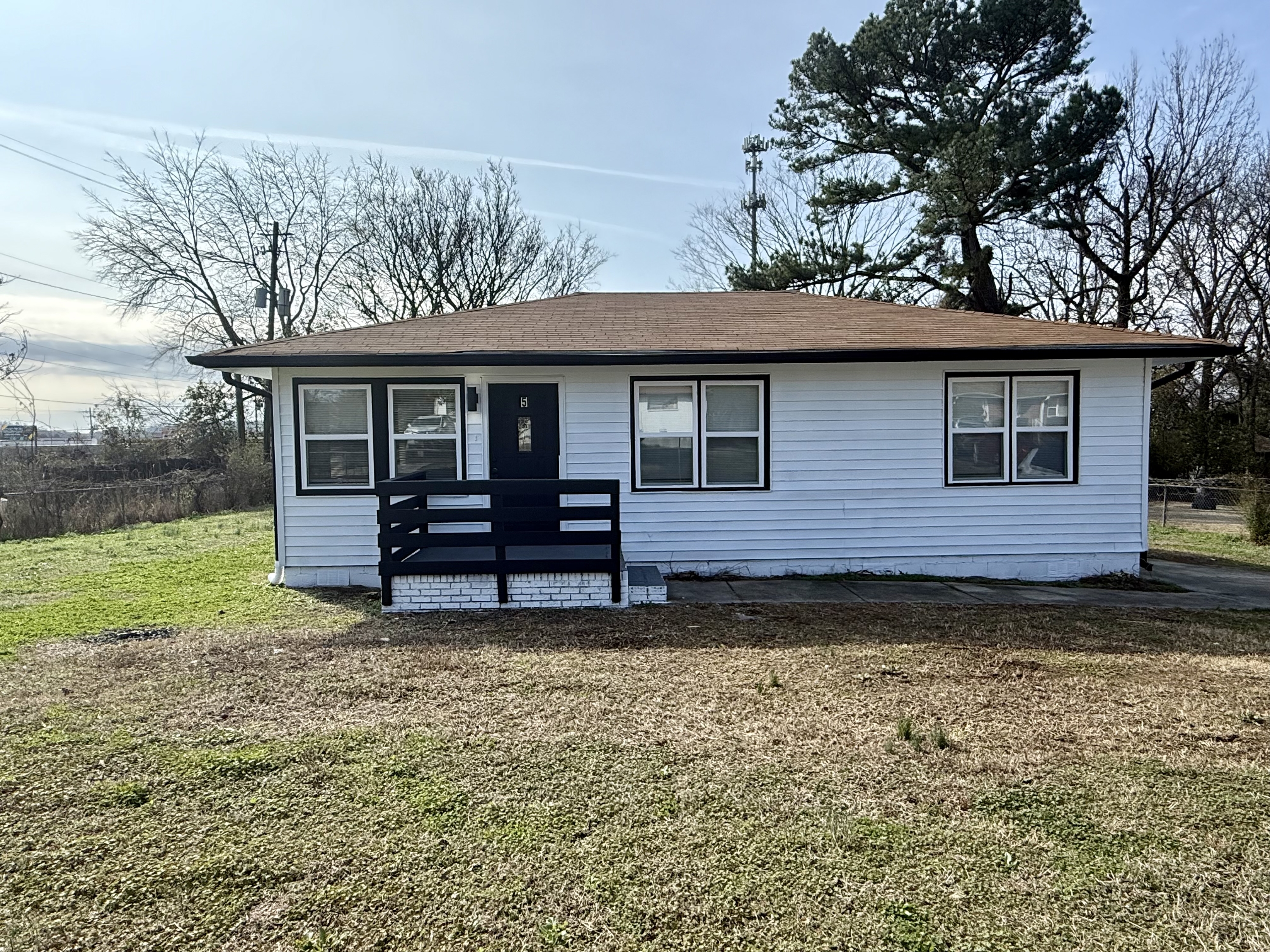 5 21st Court Northwest